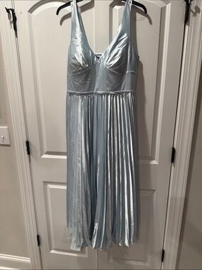 Elegant Light Blue Maxi Dress with Pleated Skirt